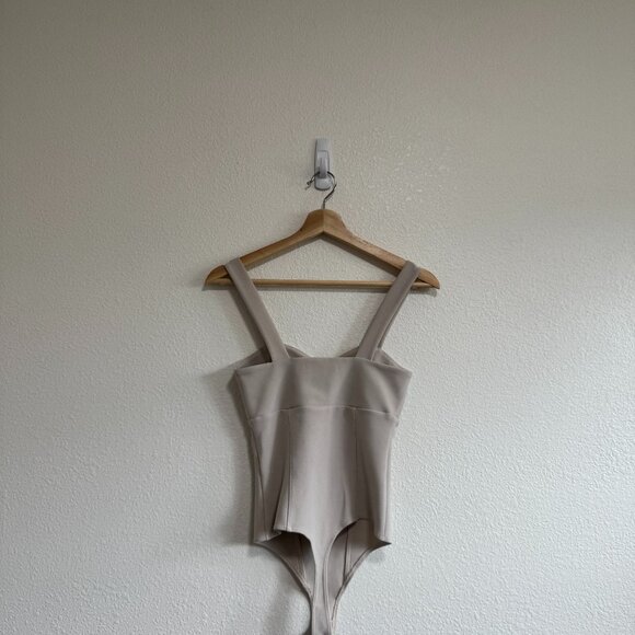 Abercrombie & Fitch Crepe Sweetheart Bodysuit Cream Beige Top Ivory XS - Picture 2 of 6